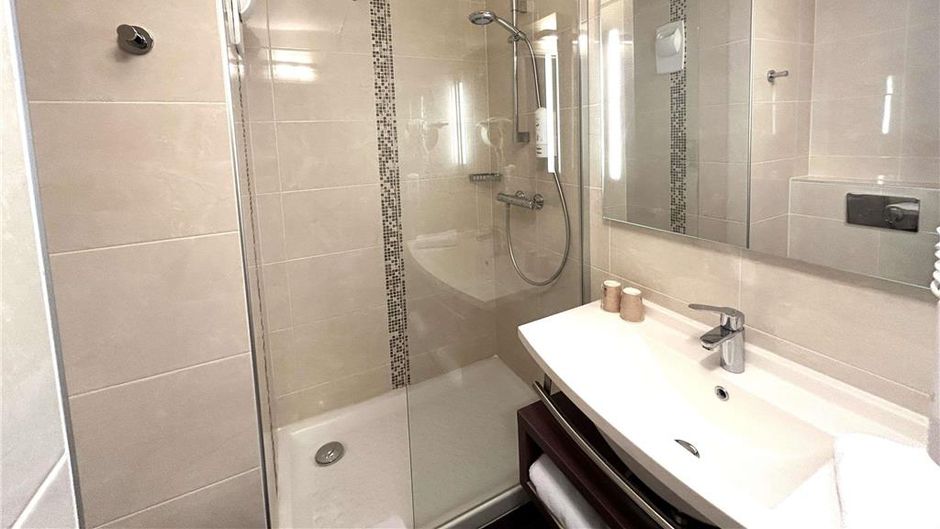 Ibis Hotel Rouen Barentin Room