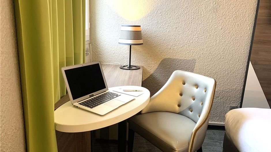 Ibis Hotel Rouen Barentin Room