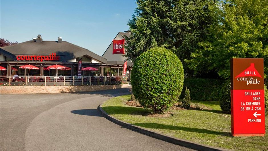 Ibis Hotel Senlis Exterior