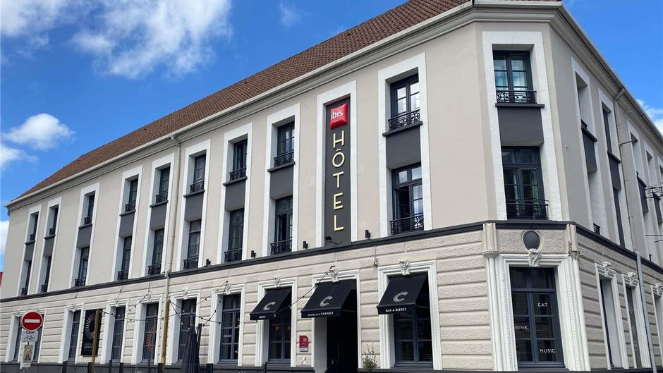 Ibis Hotel St Omer Exterior