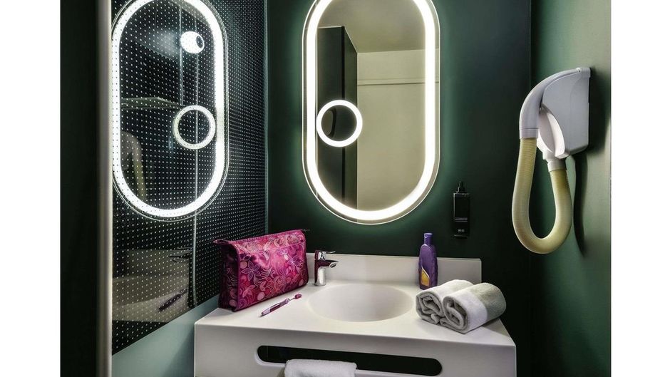 Hotel Ibis Lyon St Rambert D'Albon Room