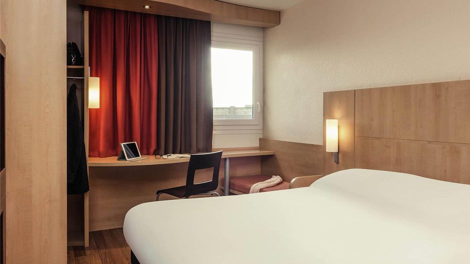 Hotel Ibis Epinay-sur-Seine Room