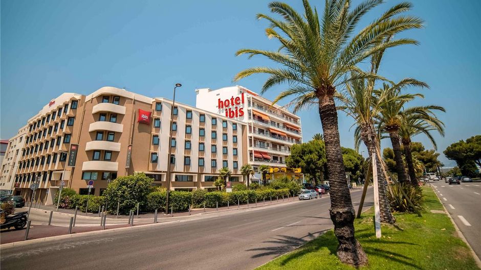 Ibis Hotel Nice Aeroport Exterior