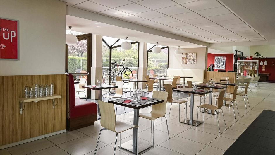 Ibis Hotel Saintes Restaurant