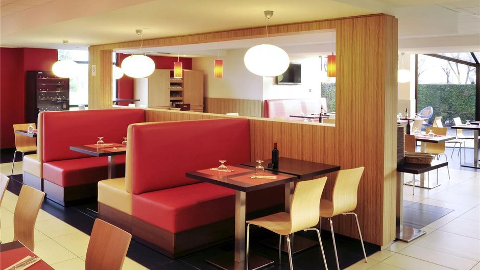 Ibis Hotel Saintes Restaurant