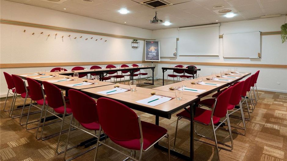 Ibis Hotel Paris La Defense Meeting
