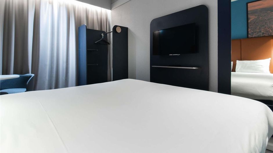 Ibis Hotel Lyon Nord Room