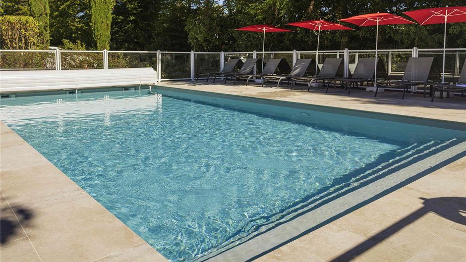 Ibis Hotel Lyon Nord Pool