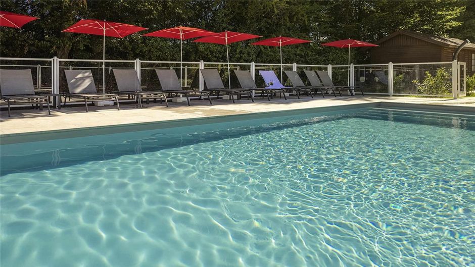 Ibis Hotel Lyon Nord Pool
