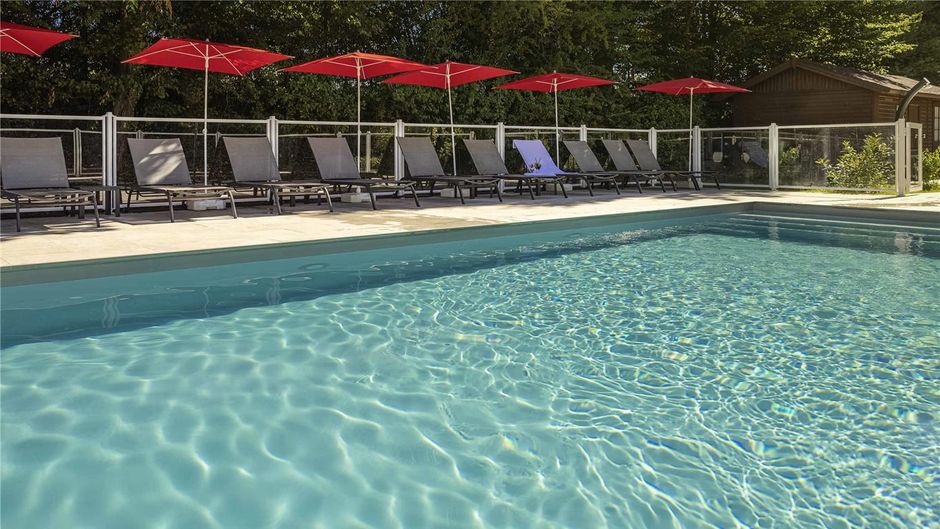 Ibis Hotel Lyon Nord Pool