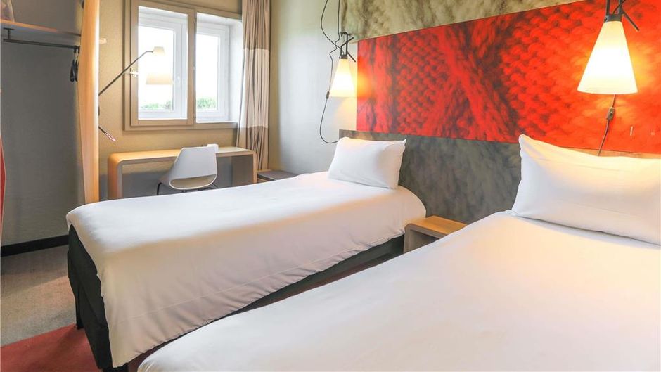 Hotel ibis Saint Etienne la Terrasse Room