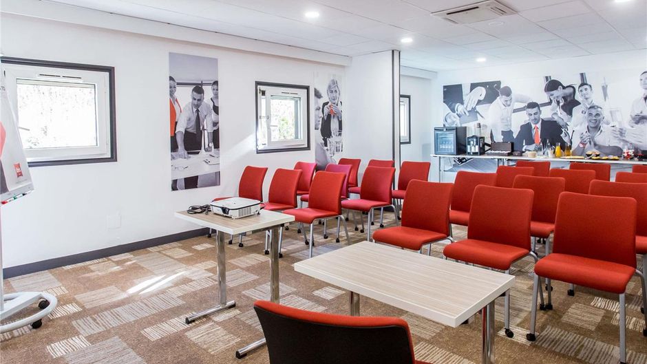 Ibis Bourges Meeting