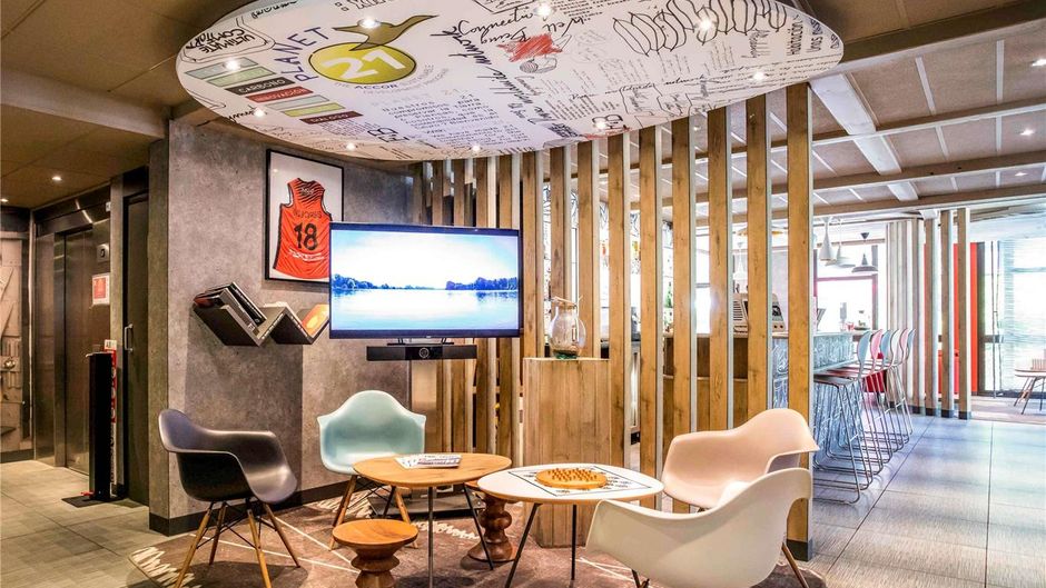 Ibis Bourges Exterior