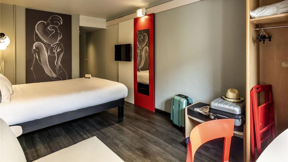Ibis Bourges Room