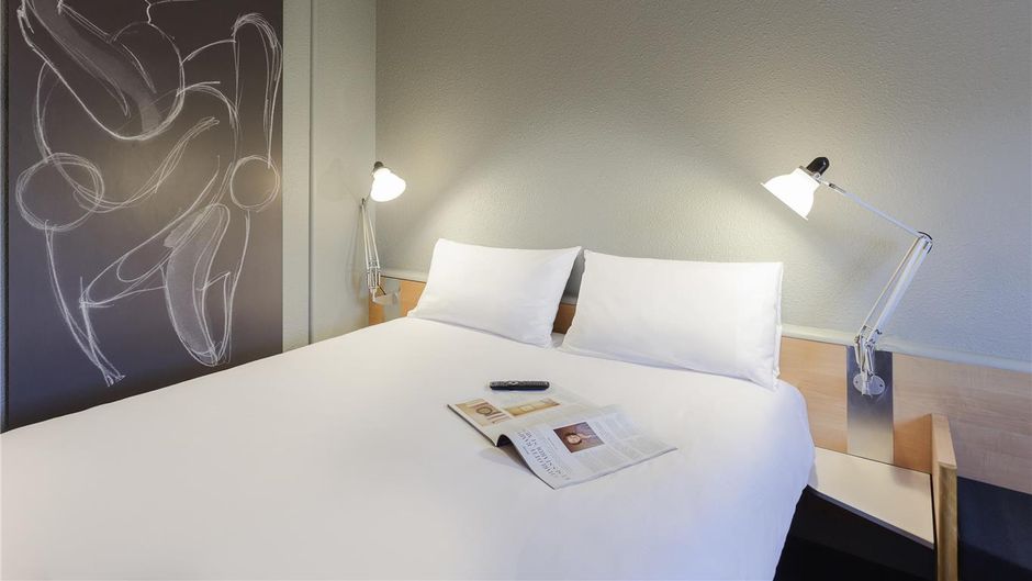 Ibis Bourges Room