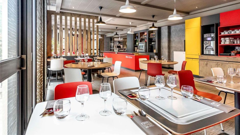 Ibis Bourges Exterior