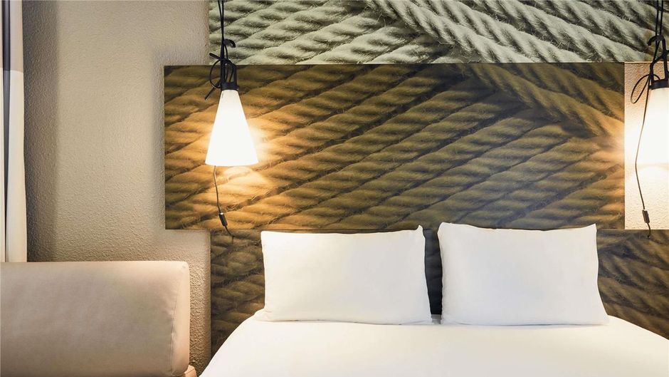 Ibis Toulon La Seyne Sur Mer Room