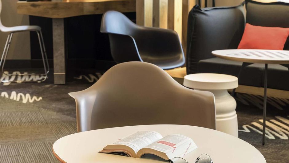 Ibis Hotel Angers Exterior