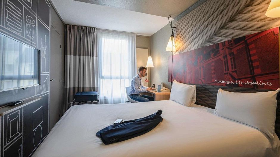 Ibis Hotel Montargis Exterior