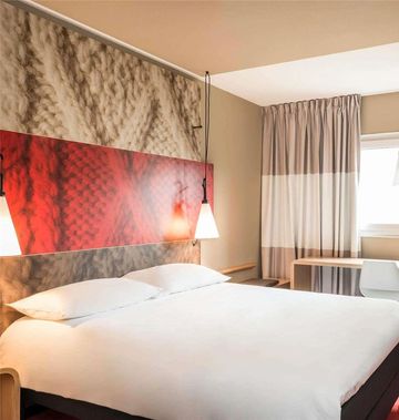 Ibis Paris Canal Saint Martin