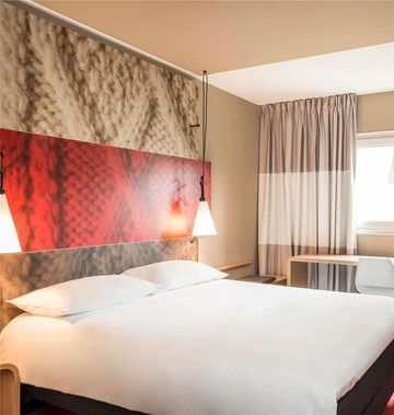 Ibis Paris Canal Saint Martin
