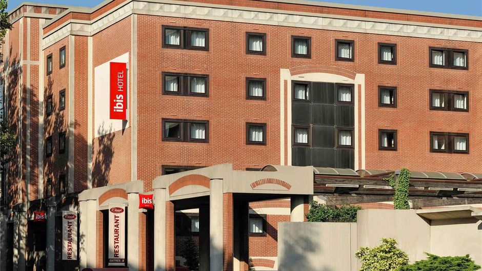 Ibis Hotel Lille Gares Exterior