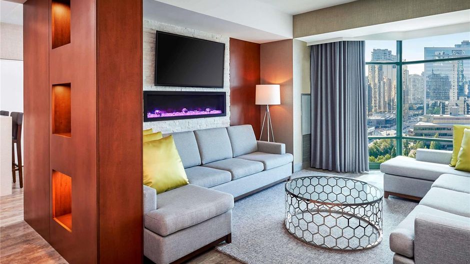 Novotel Toronto North York Room