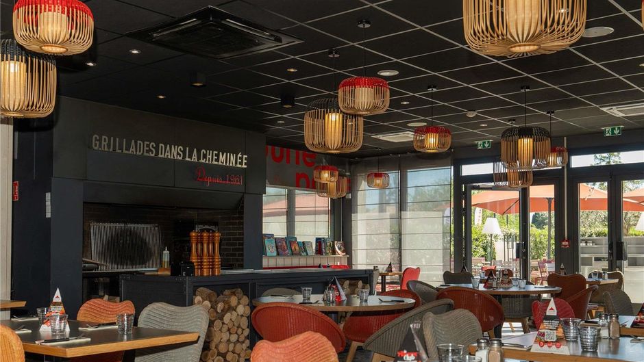Ibis Center Restaurant