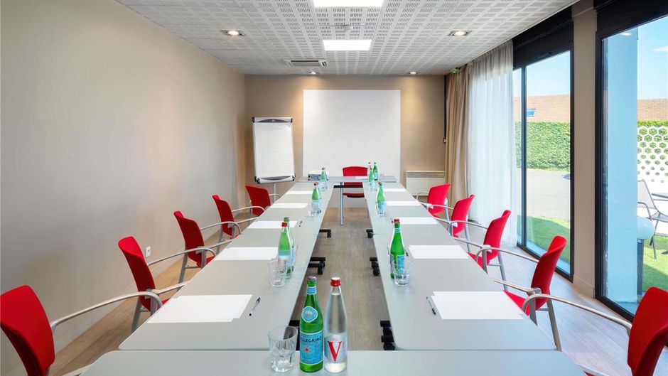 Ibis Cergy Le Port Meeting