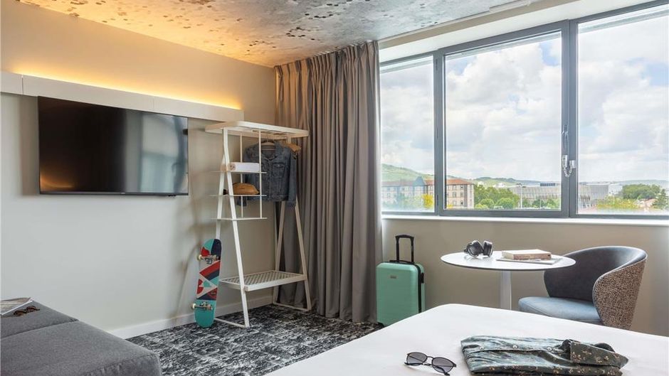 Ibis Hotel Clermont-Ferrand Room