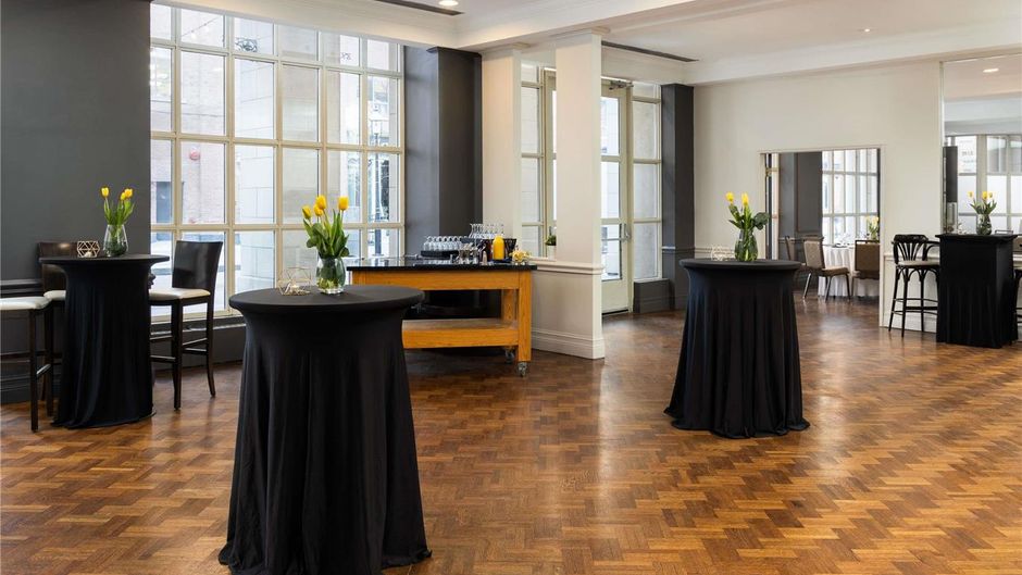 Novotel Toronto Centre Meeting