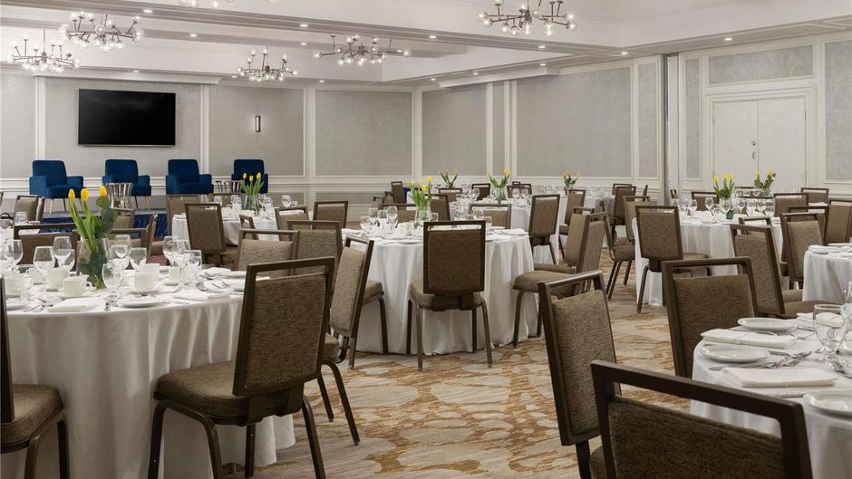 Novotel Toronto Centre Meeting