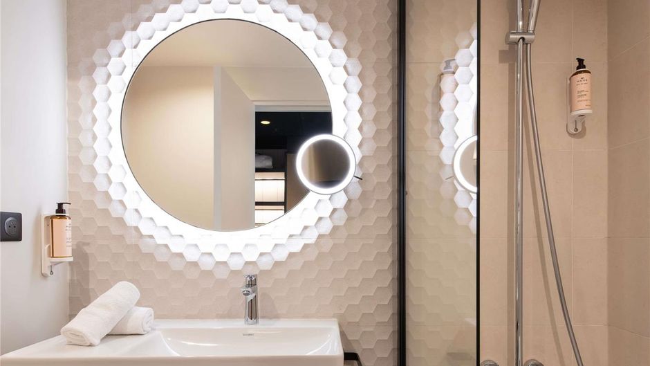 Mercure Paris Austerlitz Bibliotheque Room