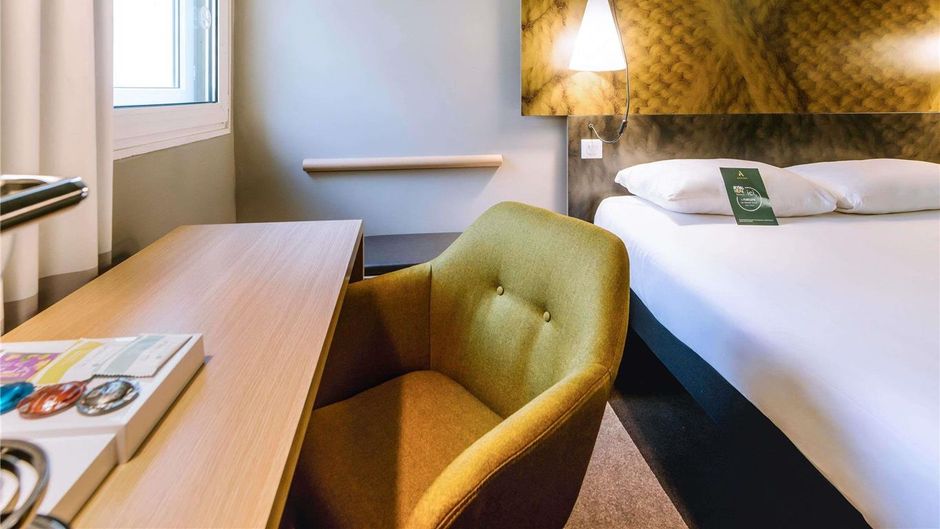 Ibis Hotel Avignon Centre gare Exterior