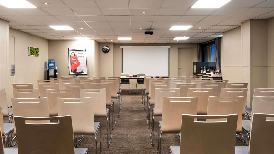 Ibis Paris Alesia Meeting
