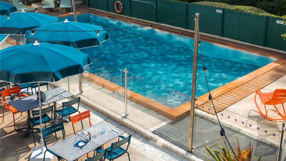 Novotel La Rochelle Pool