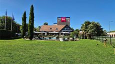 Ibis Beaune La Ferme aux Vins