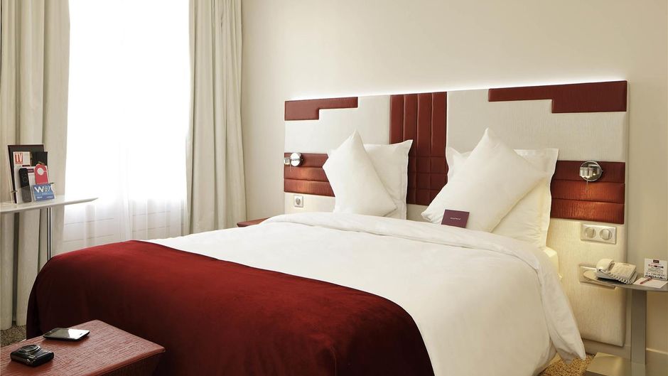 Mercure Paris Opera Faubourg Montmartre Room