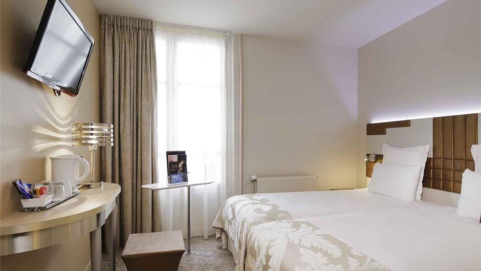 Mercure Paris Opera Faubourg Montmartre Room