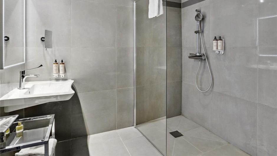 Mercure Paris Opera Faubourg Montmartre Suite
