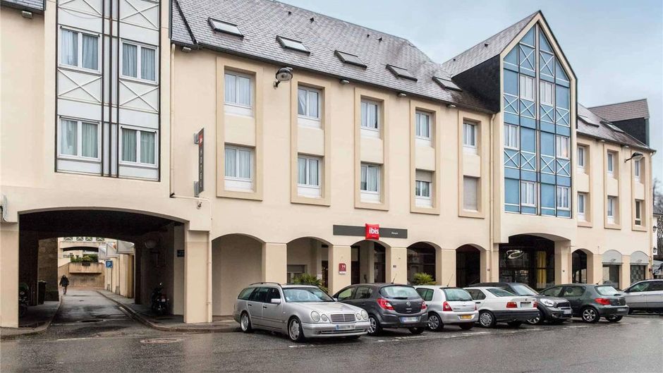 Ibis Hotel Alencon Exterior