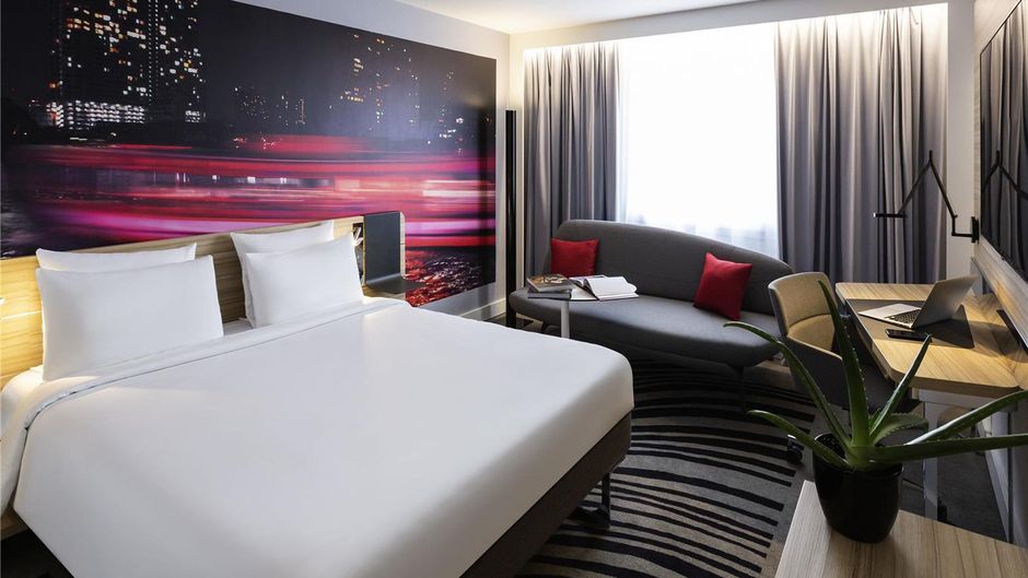 Novotel Bordeaux Centre Room