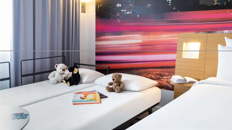 Novotel Bordeaux Centre Room