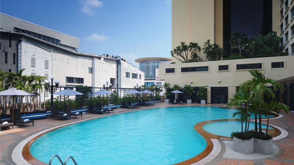 Novotel Bangkok on Siam Square Pool