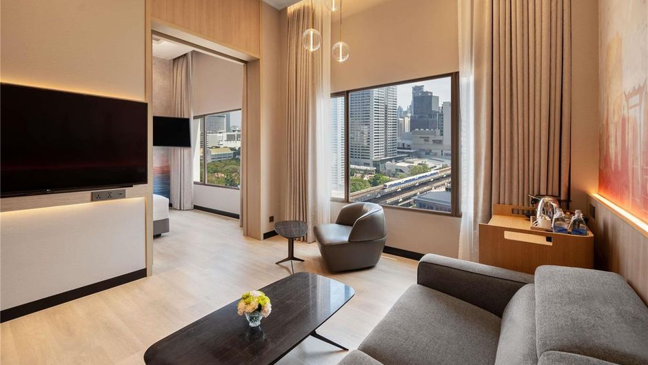 Novotel Bangkok on Siam Square Suite