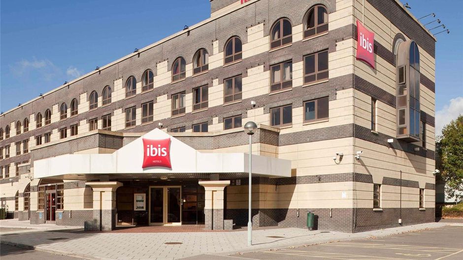 Hotel Ibis Southampton Centre Exterior