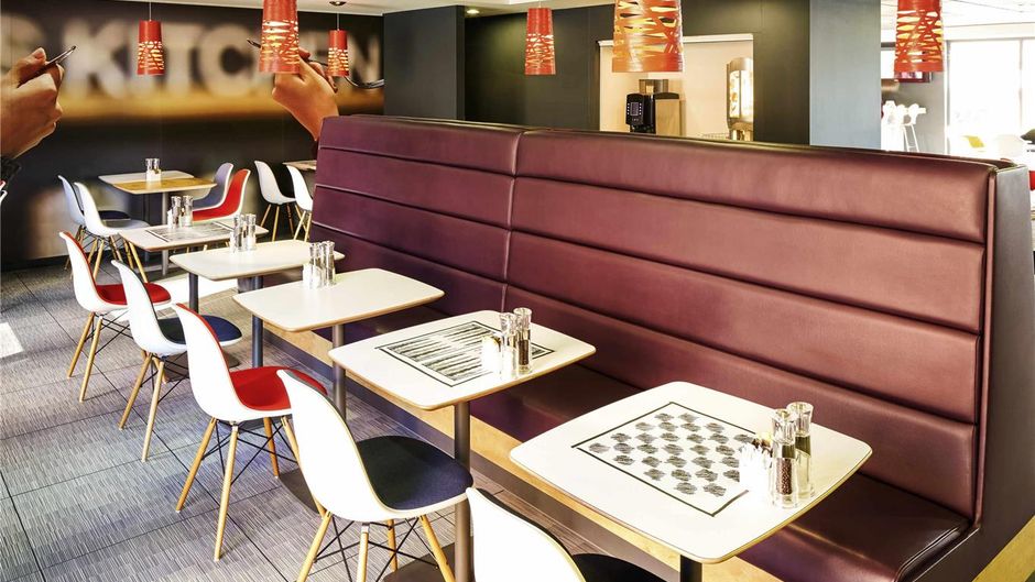 Ibis London Luton Airport Restaurant