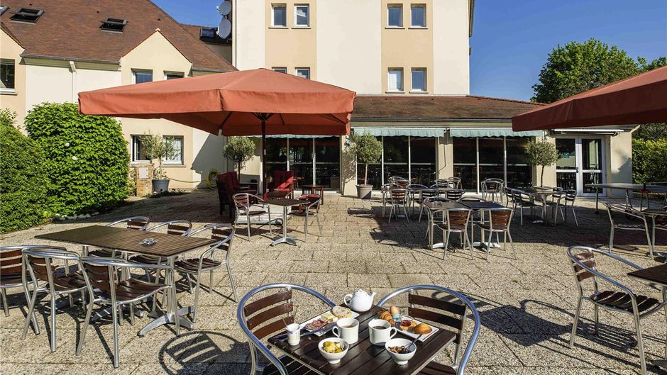 Ibis Hotel Chateau-Thierry Exterior