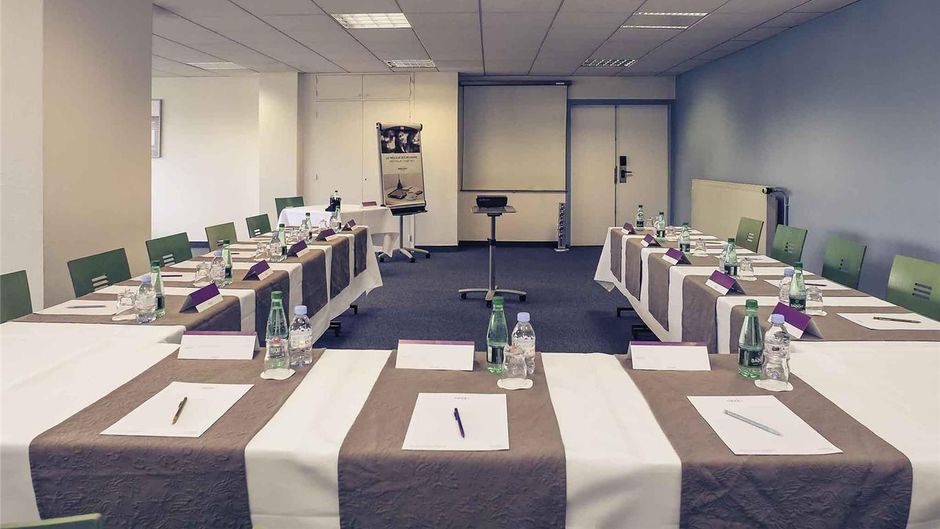 Mercure St Lo Centre Ville Meeting