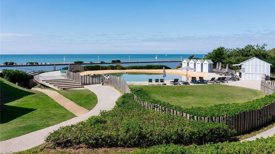 Cote Ouest Thalasso & Spa Hotel Exterior